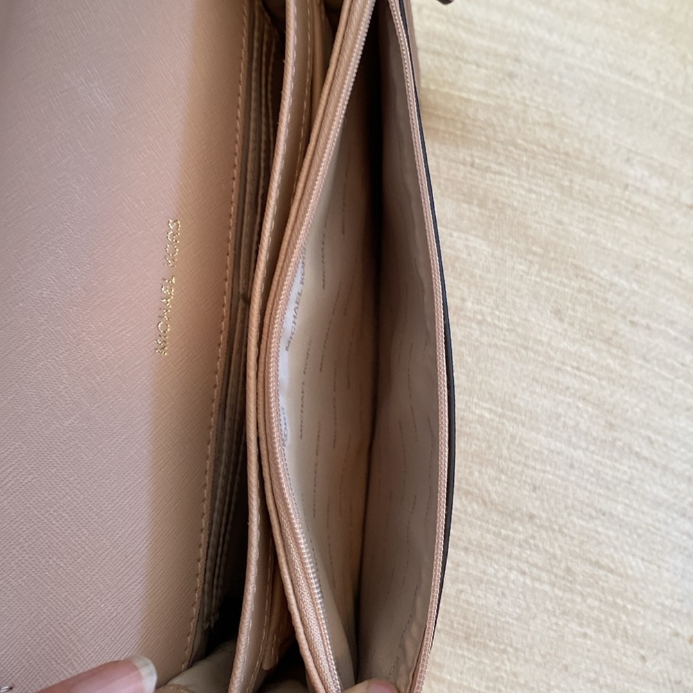 Lightly Used, Like New Condition - image 7